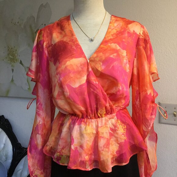 GUESS Printed Blouse Top Long Slit Sleeve Wrapped Ruched Waisted Chiffon S - Picture 2 of 11